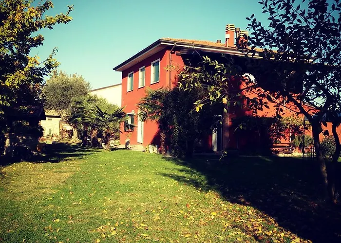 Adriano Pedretti Alloggio per agriturismo *