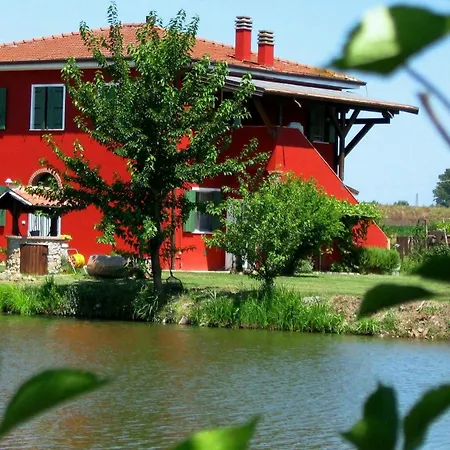 Adriano Pedretti Farm stay *